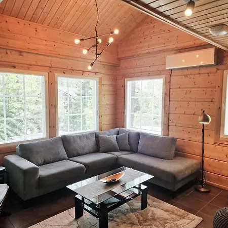 Vila Slalom 2 - 8 Hloe, Himos Laensihuippu *